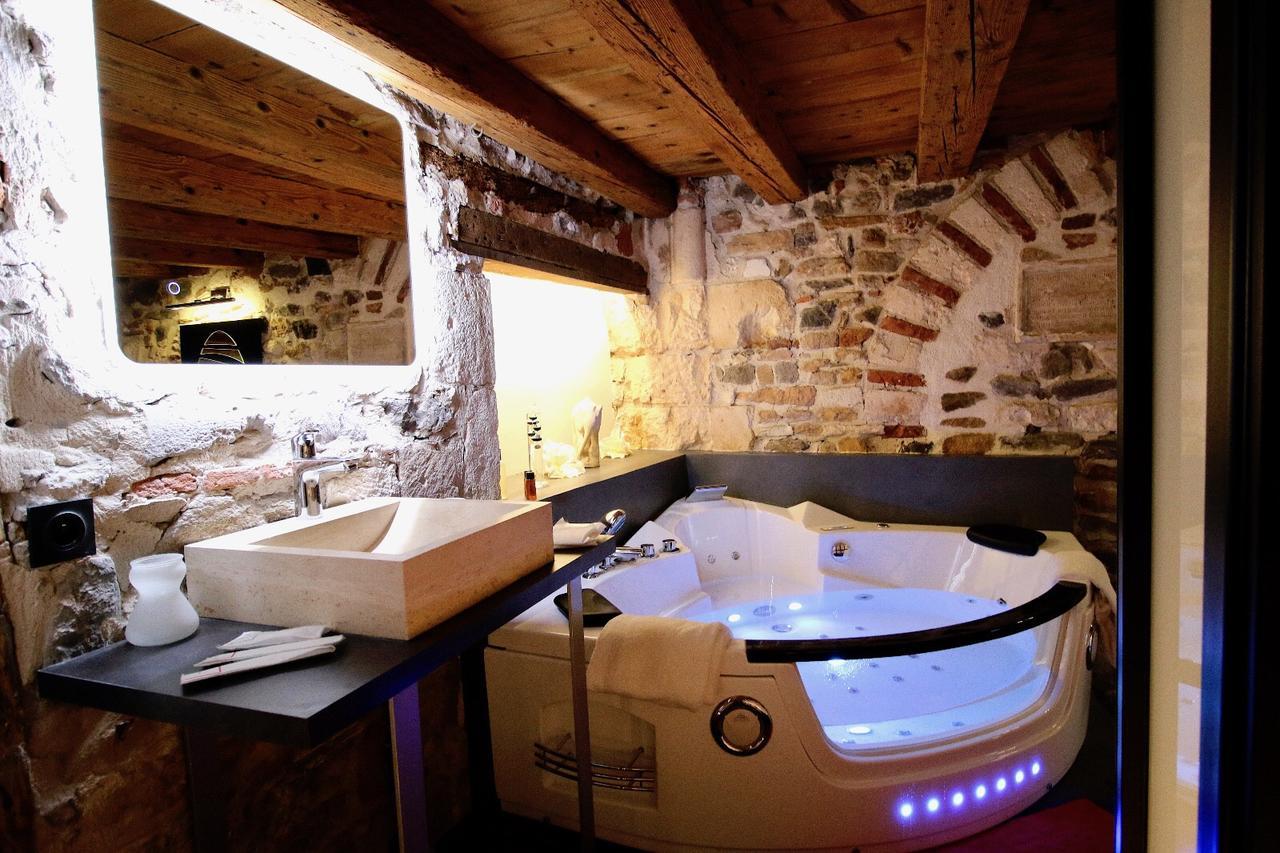 Le Clos De Sainte Croix Lyon Eksteriør billede